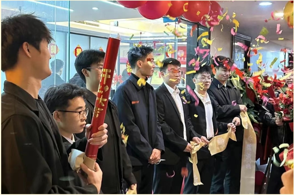 67f3777fc41f5.png 1.png